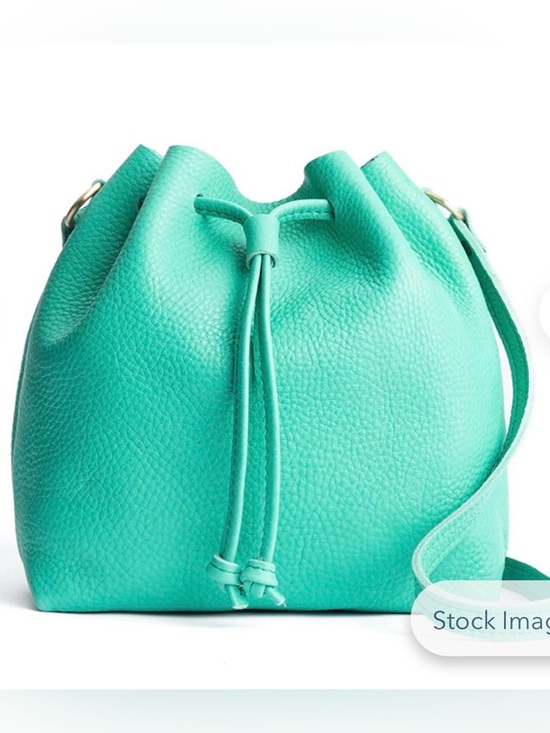 Portland Leather Handbags - Portland Leather bucket back west palm Tiffany blue color used unicorn 🦄